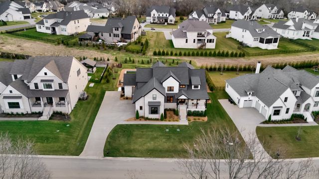 4668 Majestic Meadows Dr, Arrington, TN 37014