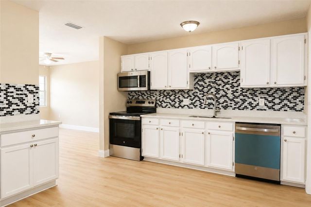 517 24TH AVENUE W, Bradenton, FL 34205
