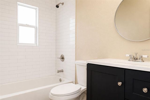 517 24TH AVENUE W, Bradenton, FL 34205