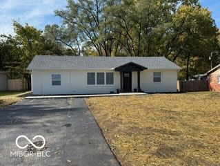 5912 Grandview Drive, Indianapolis, IN 46228