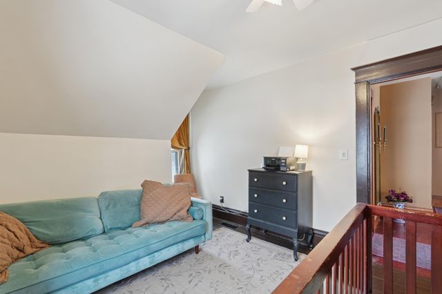 2566 18th Avenue E, North Saint Paul, MN 55109