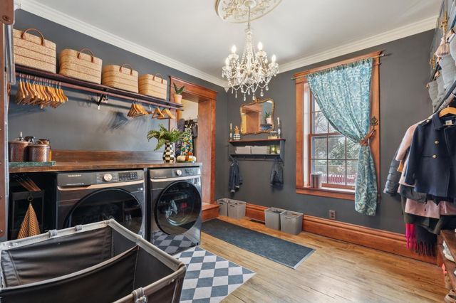 2566 18th Avenue E, North Saint Paul, MN 55109