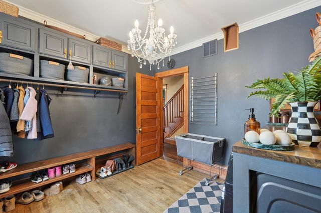 2566 18th Avenue E, North Saint Paul, MN 55109