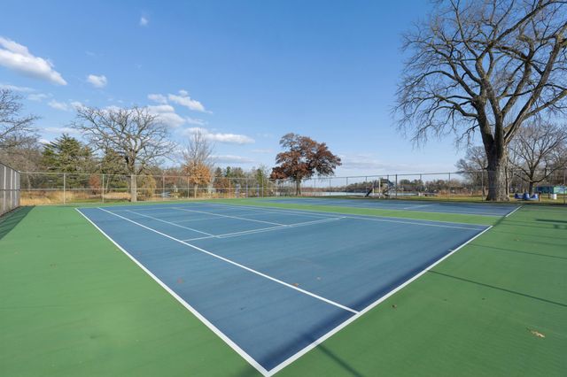 2566 18th Avenue E, North Saint Paul, MN 55109