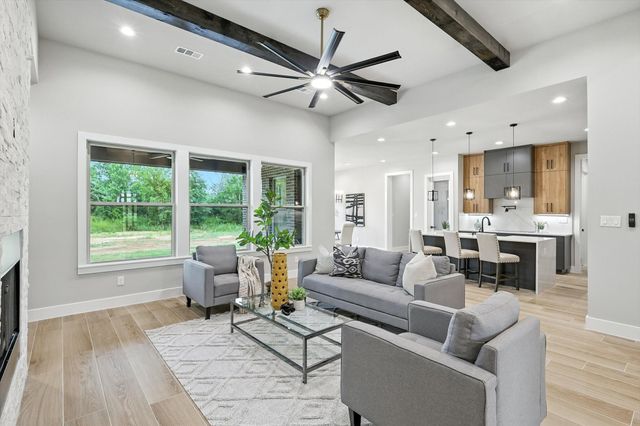 112 County road 4867, Azle, TX 76020