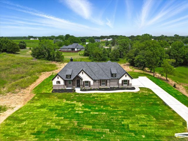 112 County road 4867, Azle, TX 76020