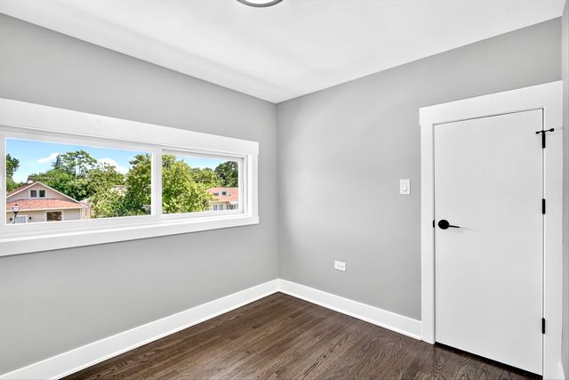 2030 S 4th Avenue, Maywood, IL 60153