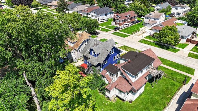 2030 S 4th Avenue, Maywood, IL 60153