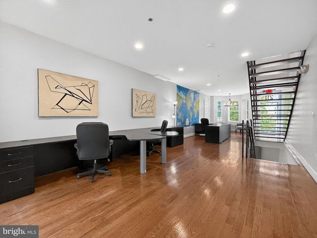 211 K ST NE, Washington, DC 20002