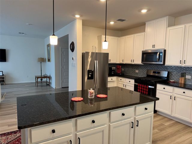 4805 Mozzafiato LN, Round Rock, TX 78665