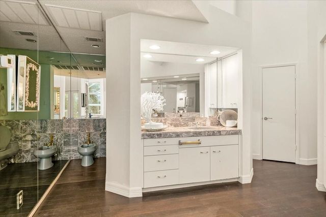 10827 Saint John Road, Pilot Point, TX 76258