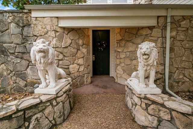 10827 Saint John Road, Pilot Point, TX 76258
