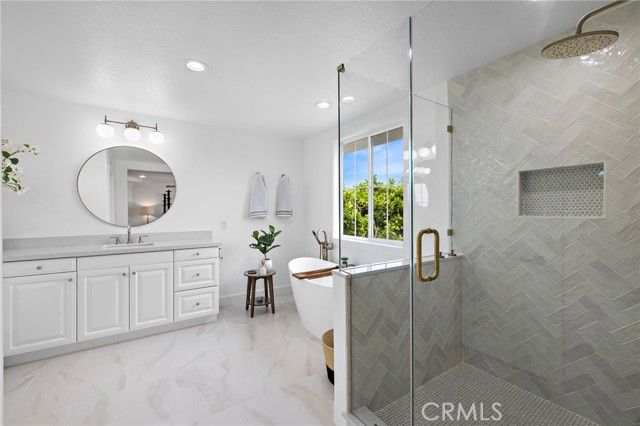 8 St Steven Court, Ladera Ranch, CA 92694