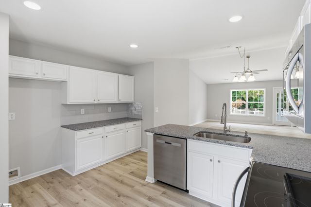 113 Midwood Road, Travelers Rest, SC 29690