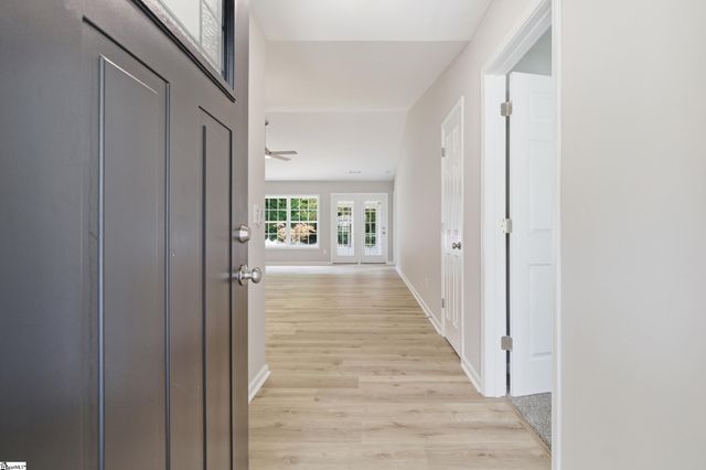 113 Midwood Road, Travelers Rest, SC 29690