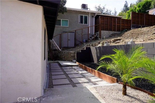 4847 Marmion, Los Angeles, CA 90042