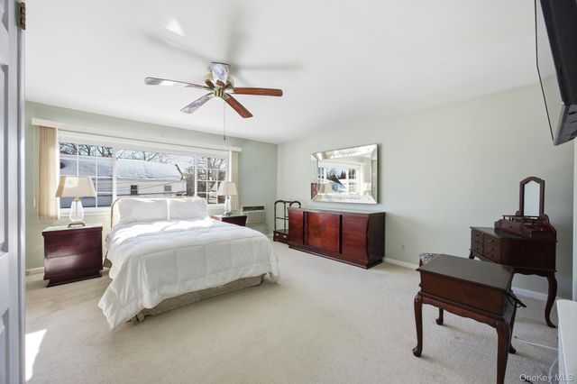 54 Aberdeen Road, New Hyde Park, NY 11040