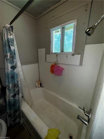 1000 Garrison Street, High Point, NC 27260