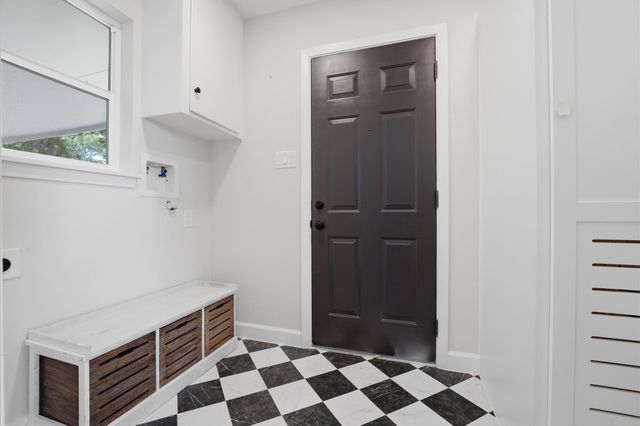 1918 Stebbins Drive, Houston, TX 77043