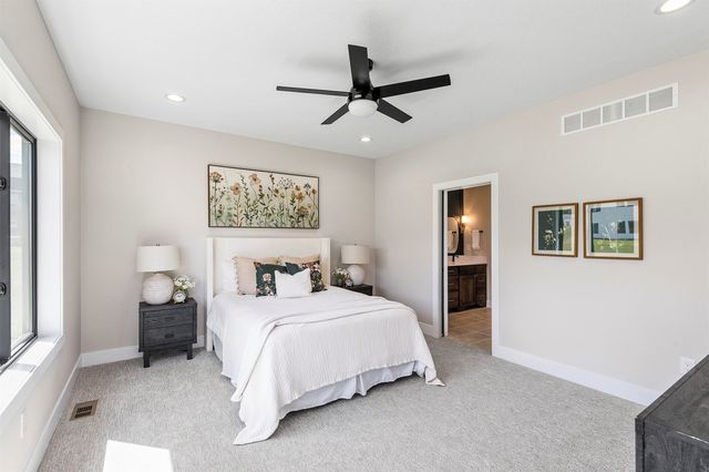 1128 NW 29th Court, Grimes, IA 50111