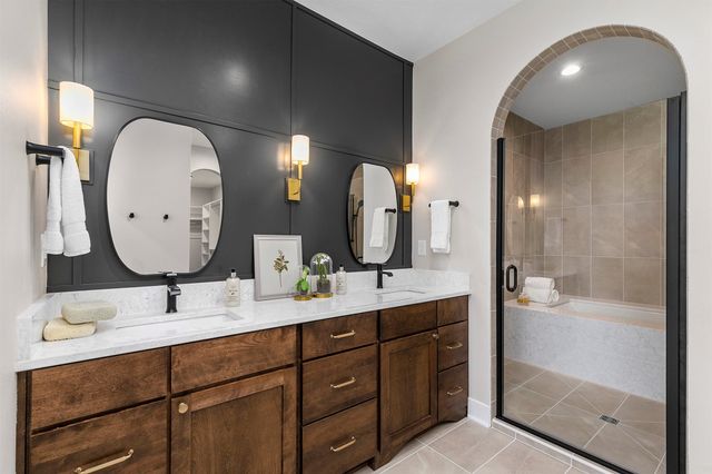 1128 NW 29th Court, Grimes, IA 50111