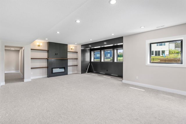 1128 NW 29th Court, Grimes, IA 50111