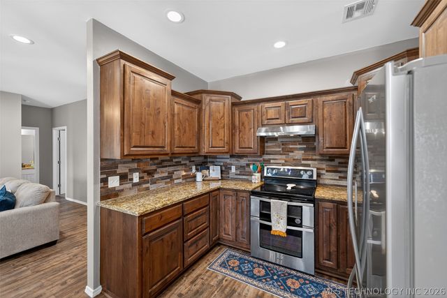 315 S Maple Street, Oologah, OK 74053