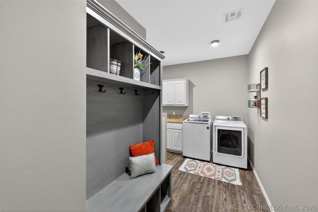 315 S Maple Street, Oologah, OK 74053