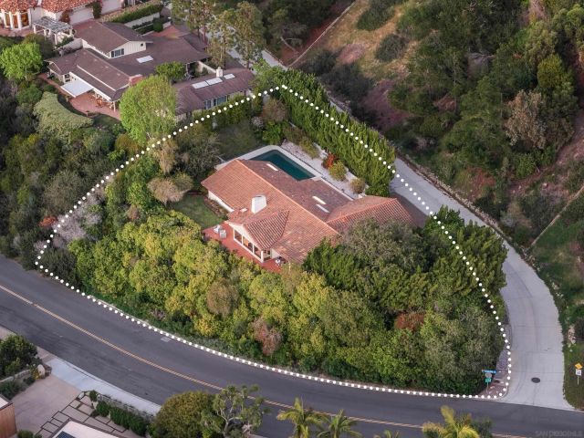 2586 Calle Del Oro, San Diego, CA 92037