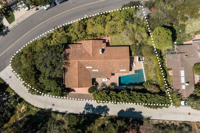 2586 Calle Del Oro, San Diego, CA 92037