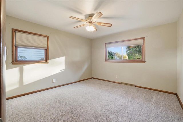 5935 N 117th STREET, Milwaukee, WI 53225