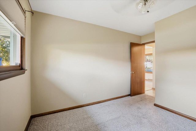 5935 N 117th STREET, Milwaukee, WI 53225