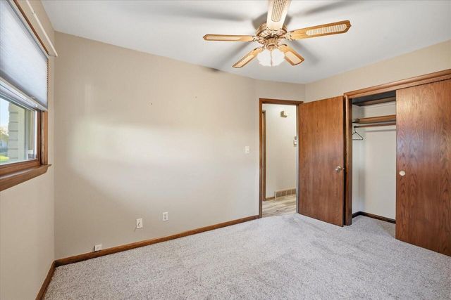 5935 N 117th STREET, Milwaukee, WI 53225