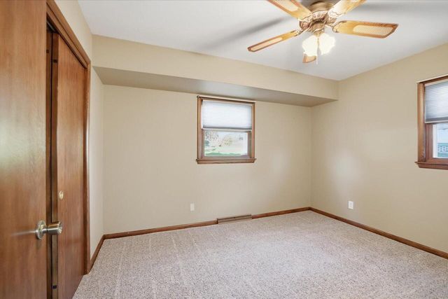 5935 N 117th STREET, Milwaukee, WI 53225