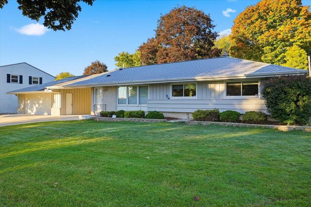 5935 N 117th STREET, Milwaukee, WI 53225