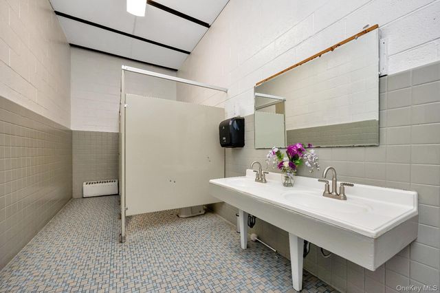 81 S Long Beach Avenue, Freeport, NY 11520