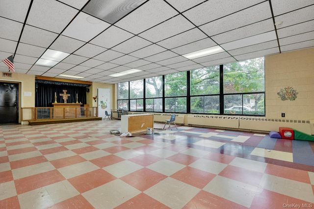 81 S Long Beach Avenue, Freeport, NY 11520