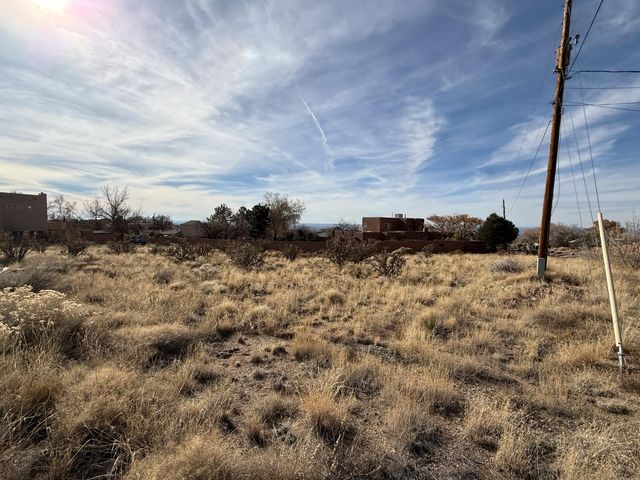 12520 Elena Drive NE, Albuquerque, NM 87122