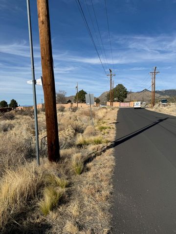 12520 Elena Drive NE, Albuquerque, NM 87122