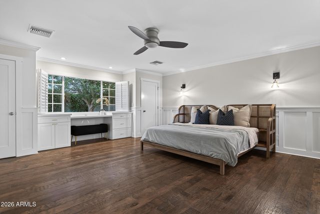 4231 E WELDON Avenue, Phoenix, AZ 85018