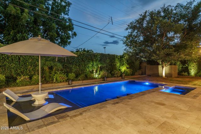 4231 E WELDON Avenue, Phoenix, AZ 85018