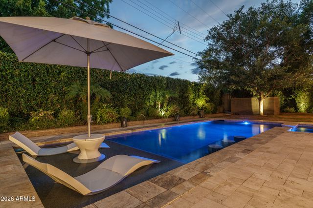 4231 E WELDON Avenue, Phoenix, AZ 85018