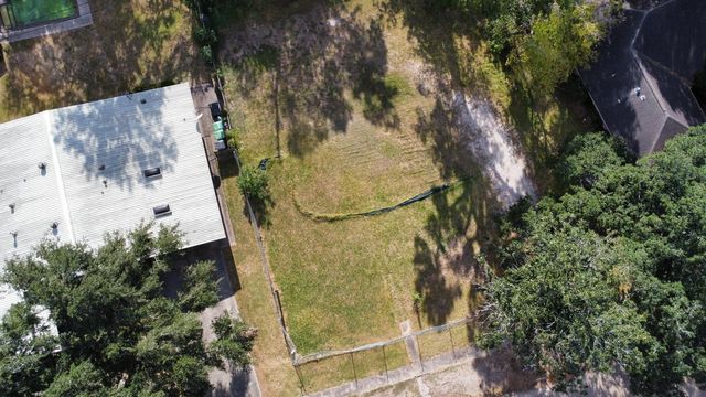 6147 Reamer Street, Houston, TX 77074