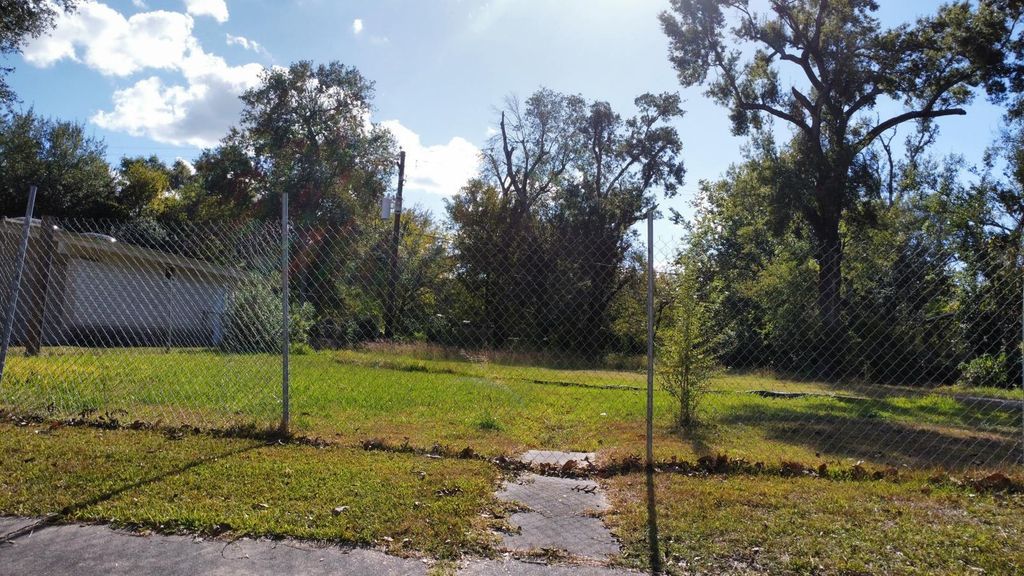 6147 Reamer Street, Houston, TX 77074