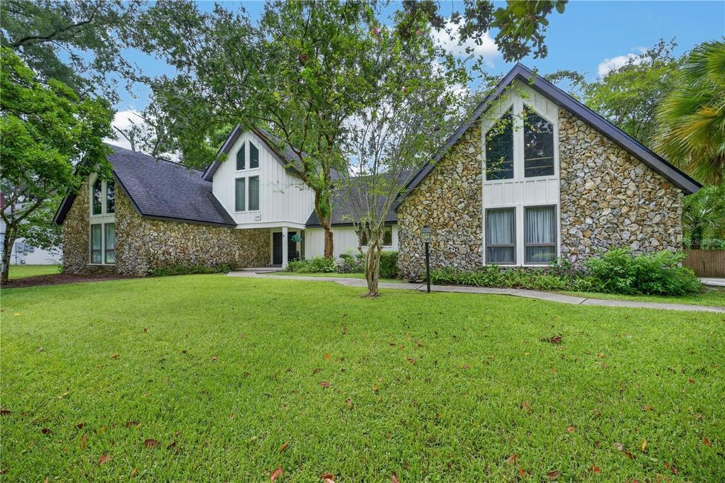 5360 NE 1ST LANE, Ocala, FL 34470