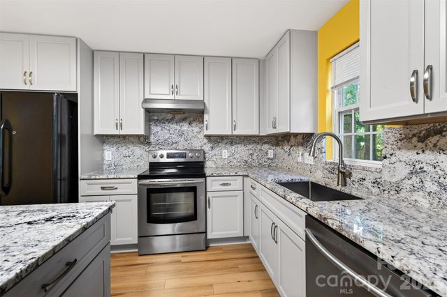 2539 Thornfield Road, Charlotte, NC 28273