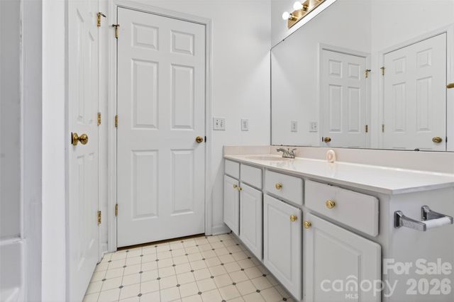 2539 Thornfield Road, Charlotte, NC 28273