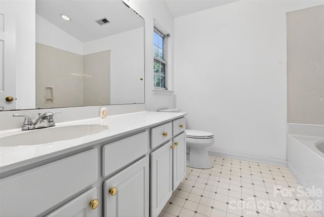 2539 Thornfield Road, Charlotte, NC 28273