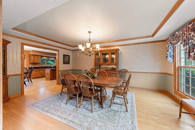 8S765 Singletree Lane, Naperville, IL 60565