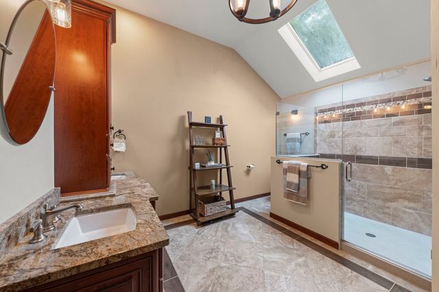 8S765 Singletree Lane, Naperville, IL 60565